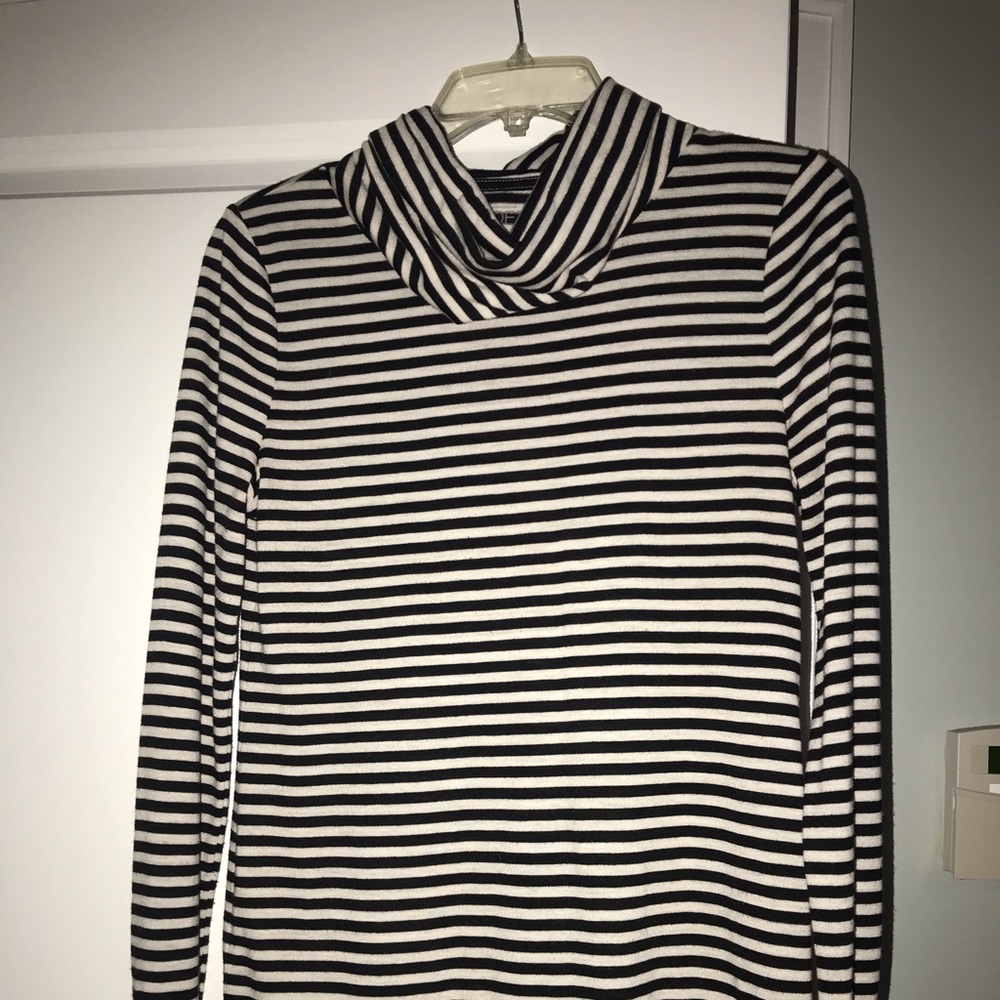 Loft turtleneck